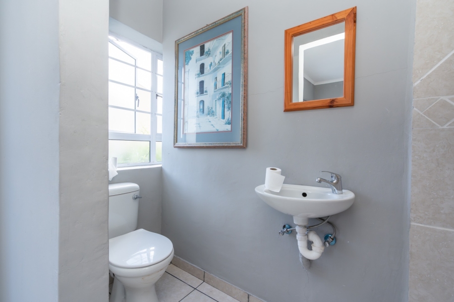 9 Bedroom Property for Sale in Country Club Western Cape